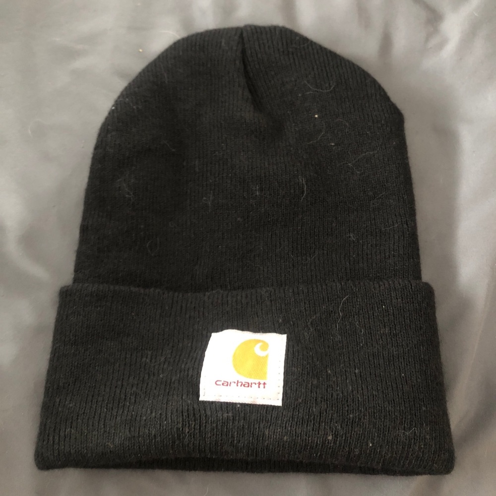 Black Carhartt beanie